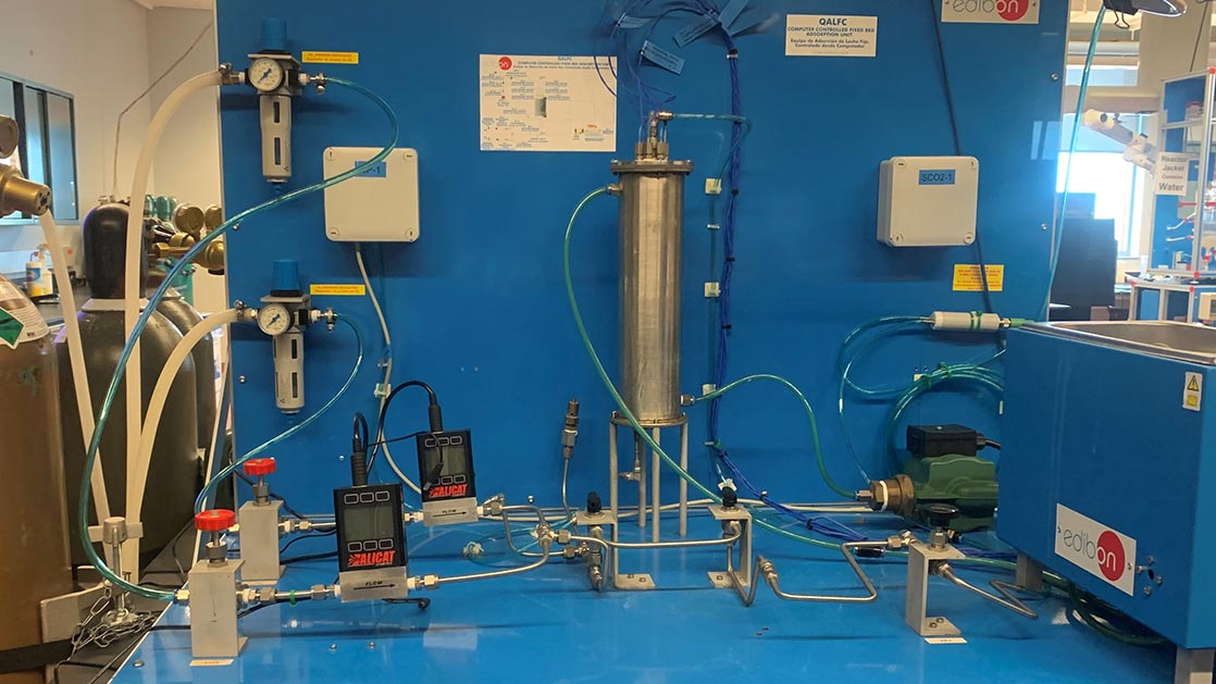 Chemical engineering processes lab liquid extraction module.