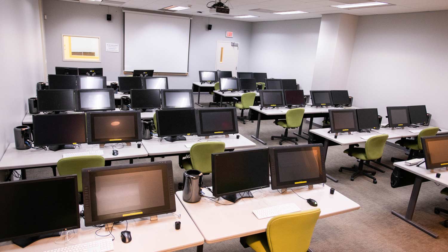 Interior view of the post-production lab, displaying the computers available for use.