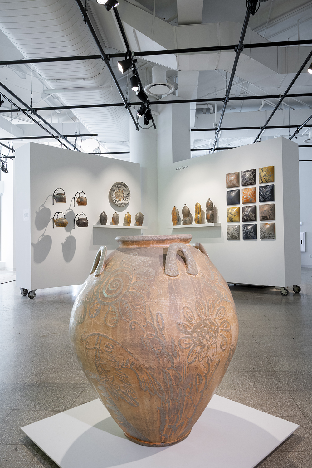 A large ceramic pot sits in RIT City Art Space.