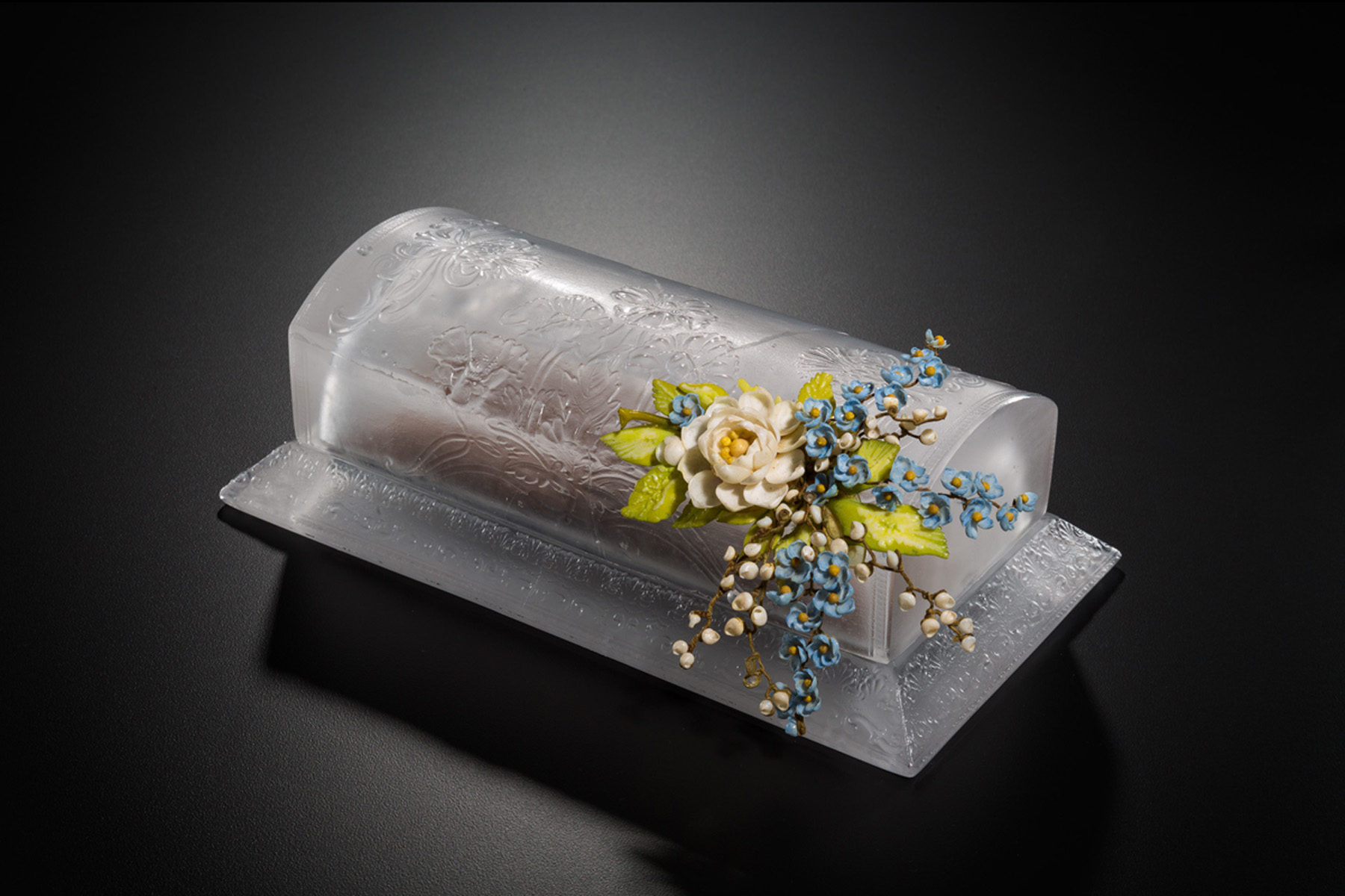 A intracite glass coffin