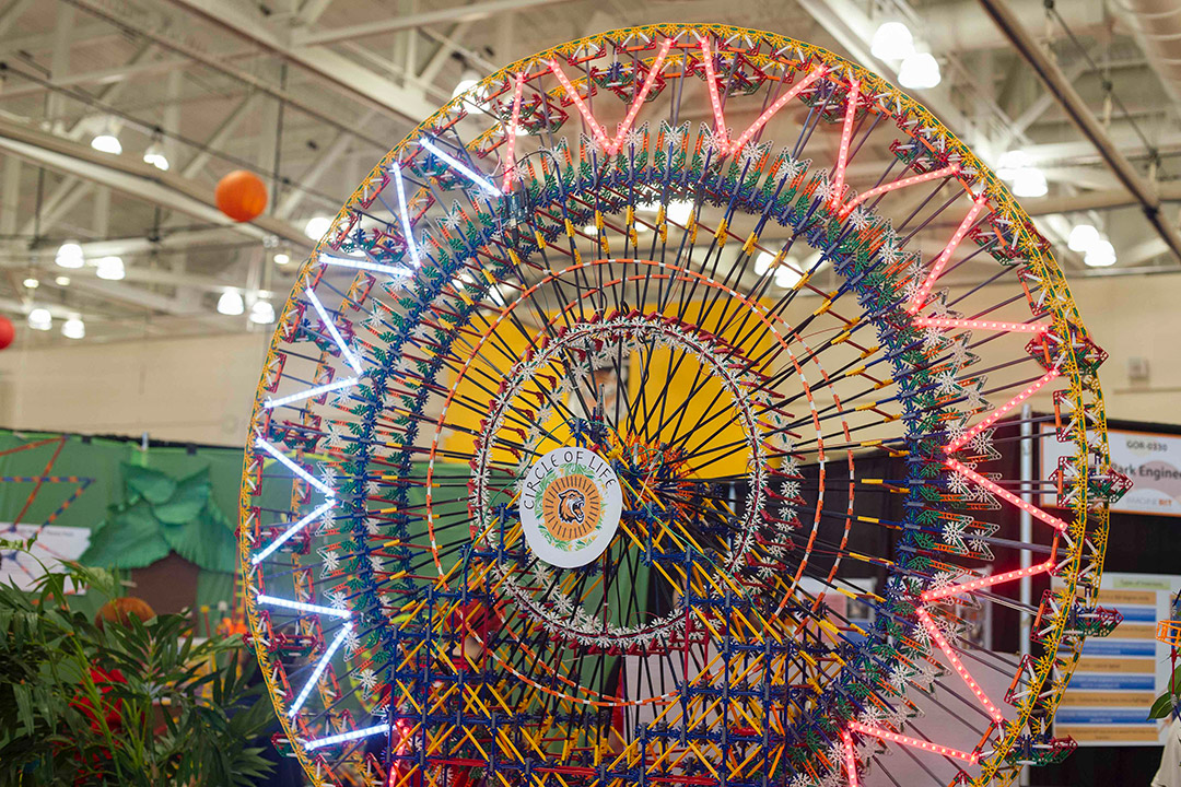 Ferris wheel made of K'Nex