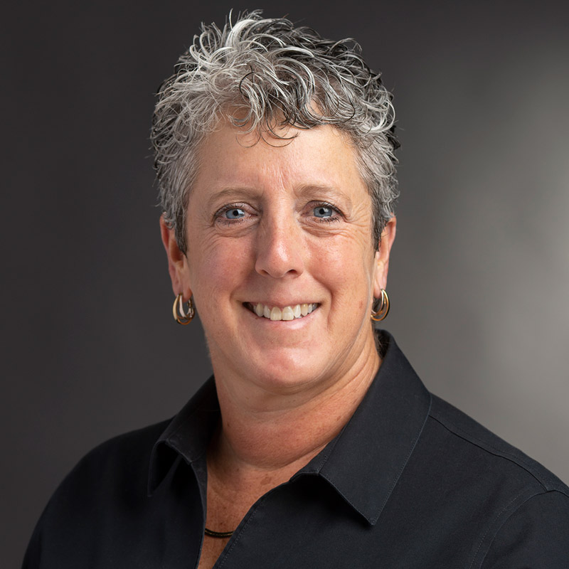 headshot of Laura Watts