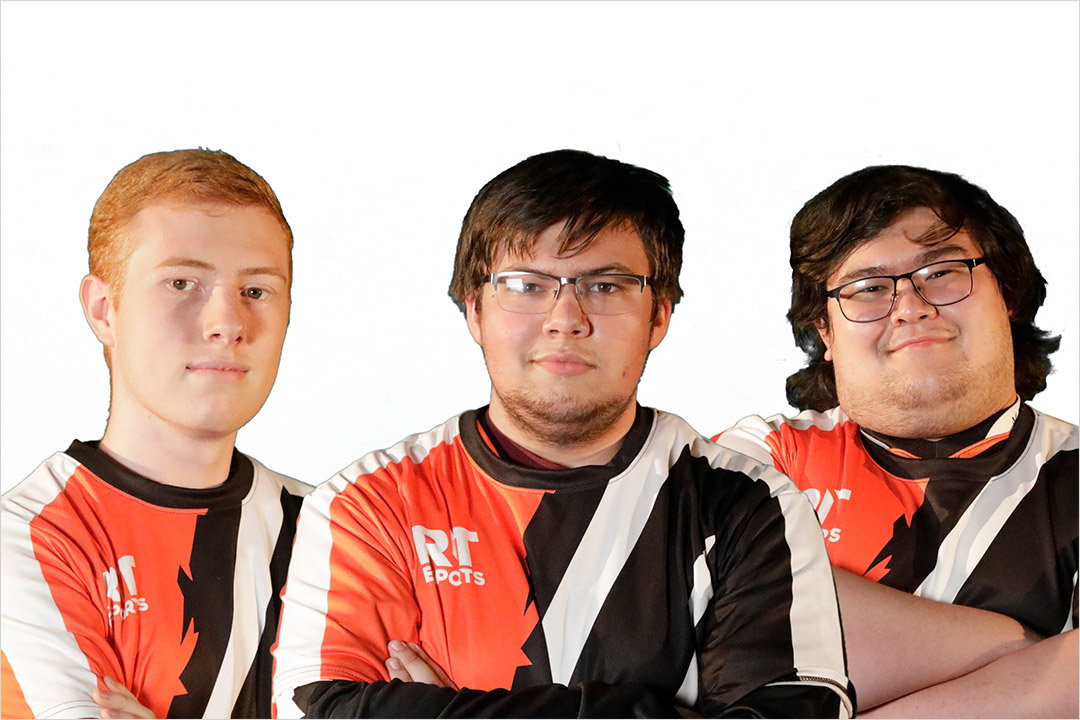 three students on the esports team.