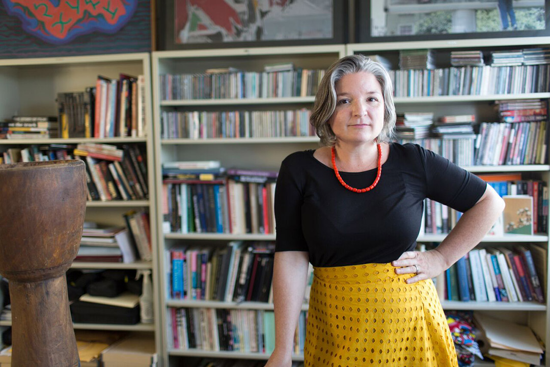 environmental portrait of Erica Haskell.