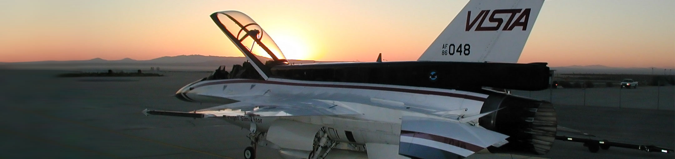 An flight simulator airplane at dusk.