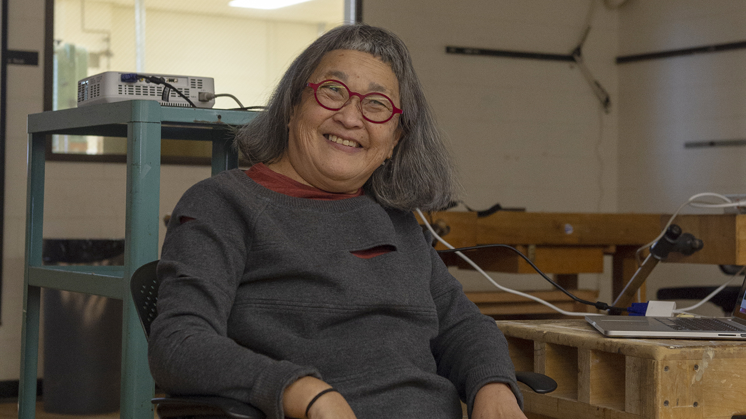 Wendy Maruyama, a pioneering female artist, in RIT's furniture design studio during a campus visit in 2018. 