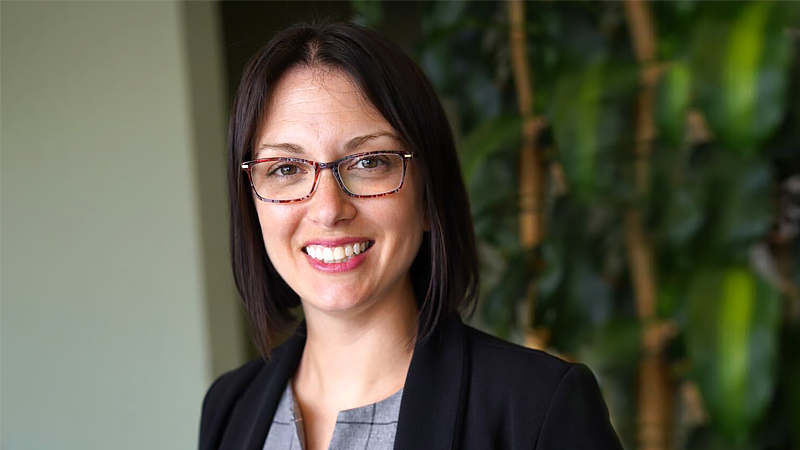 headshot of Lauren Tamburro