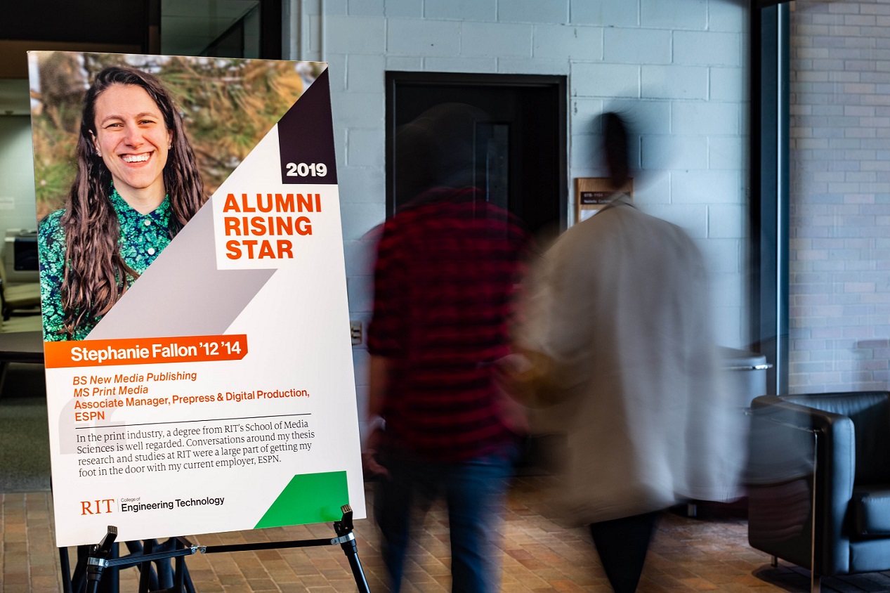 Stephanie Fallon, an alumnae of the master's degree in print media, is awarded the 2019 Rising Star Award